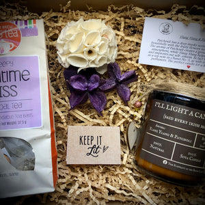 Aromatherapy candle and wellness tea gift set
